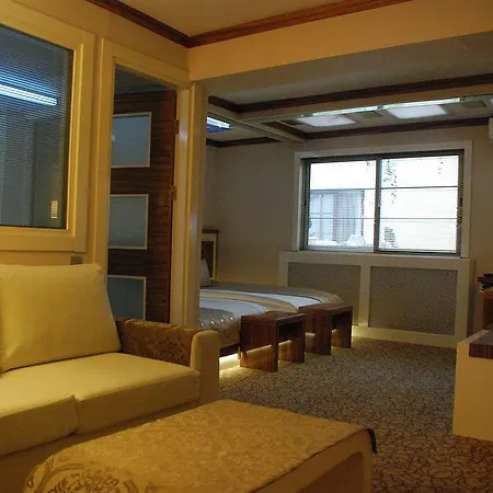 Oglakcioglu Park Boutique Hotel İzmir