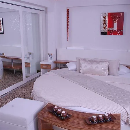 Hotel Oglakcioglu Park Boutique 4*